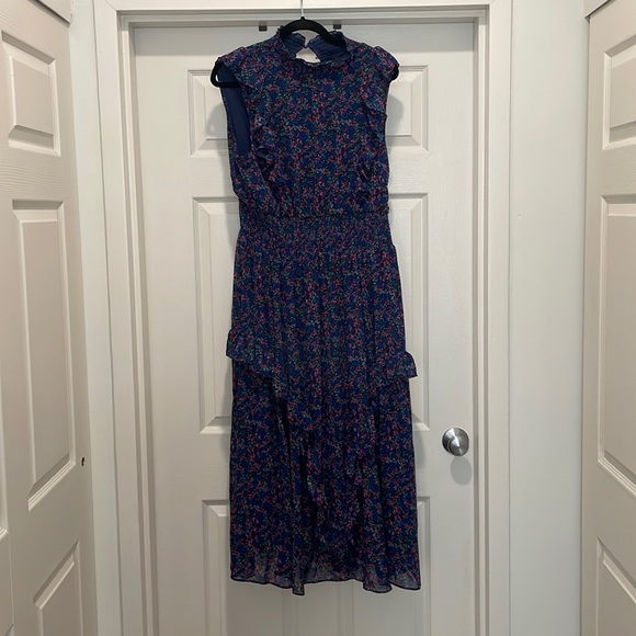 Lulus Dresses & Skirts - Lulus Floral Navy Blue Mock MIDI Dress